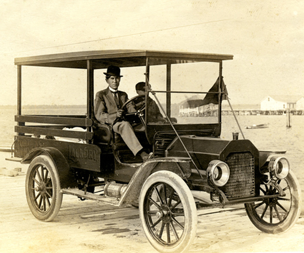 Moving Truck, c.1912