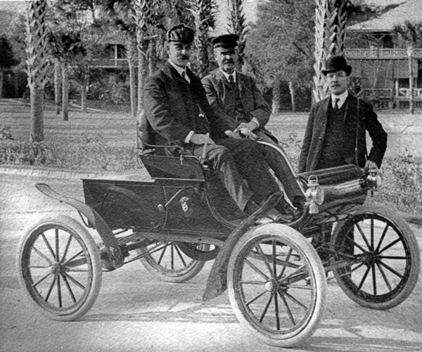 Oldmobile Curved Dash Runabout, c. 1903