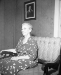 Close-up portrait of May Mann Jennings at her home in Jacksonville.