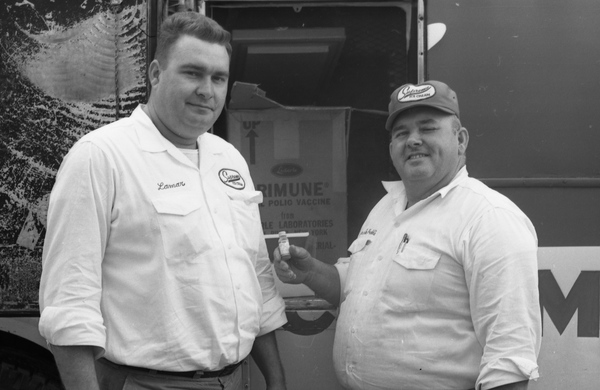 Supreme Ice Cream Co. employees with polio vaccines in Tallahassee.