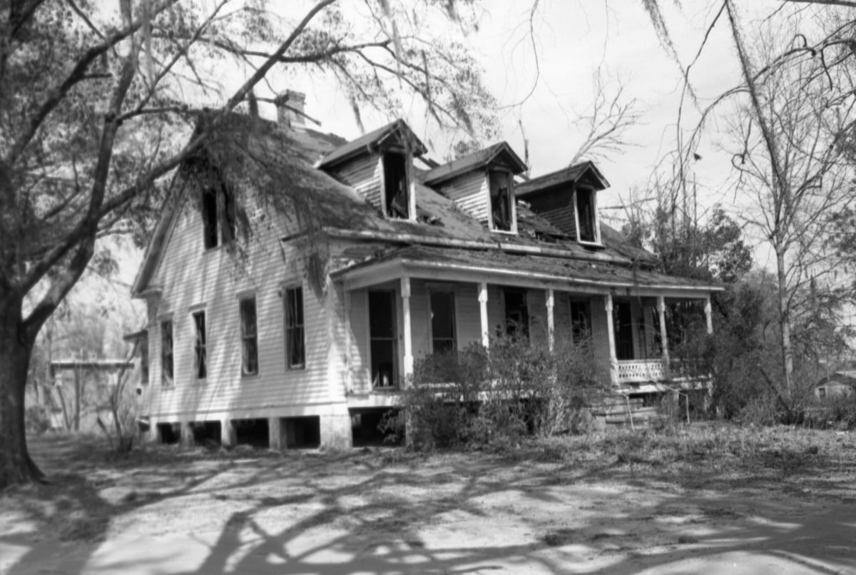 Dilapidated house in Tallahassee.
