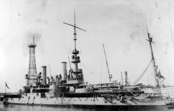 The USS Massachusetts in harbor (circa 1918).