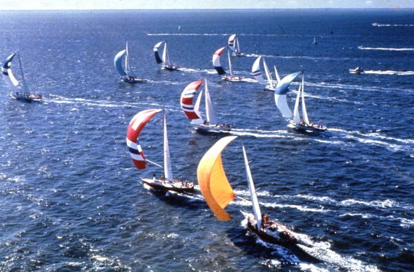 Bird's eye view of sailboat race in Pinellas County.