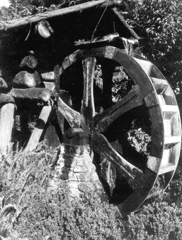 An old water mill, one of the attractions at the expanded Fountain of Youth park in St. Augustine (1946).