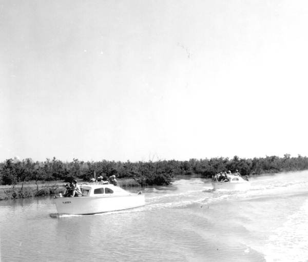 Audubon sightseers aboard boats - Everglades National Park, Florida