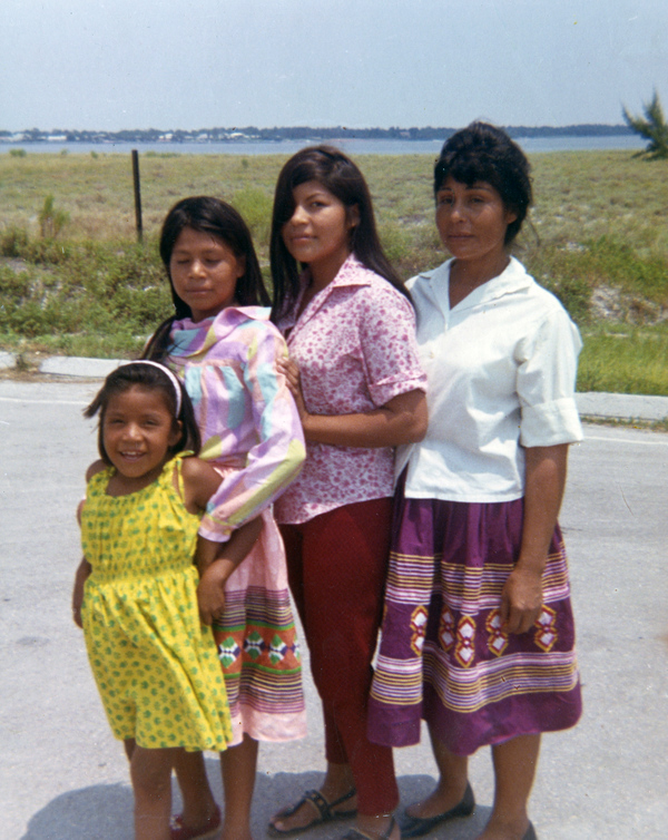 Portrait of Susie Billie with her daughters.