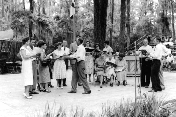 Silas Lee Family and Friends Sacred Harp singing: White Springs, Florida (1958)