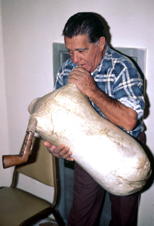 Nikitas Tsimouris playing the tsambouna- Tarpon Springs, Florida
