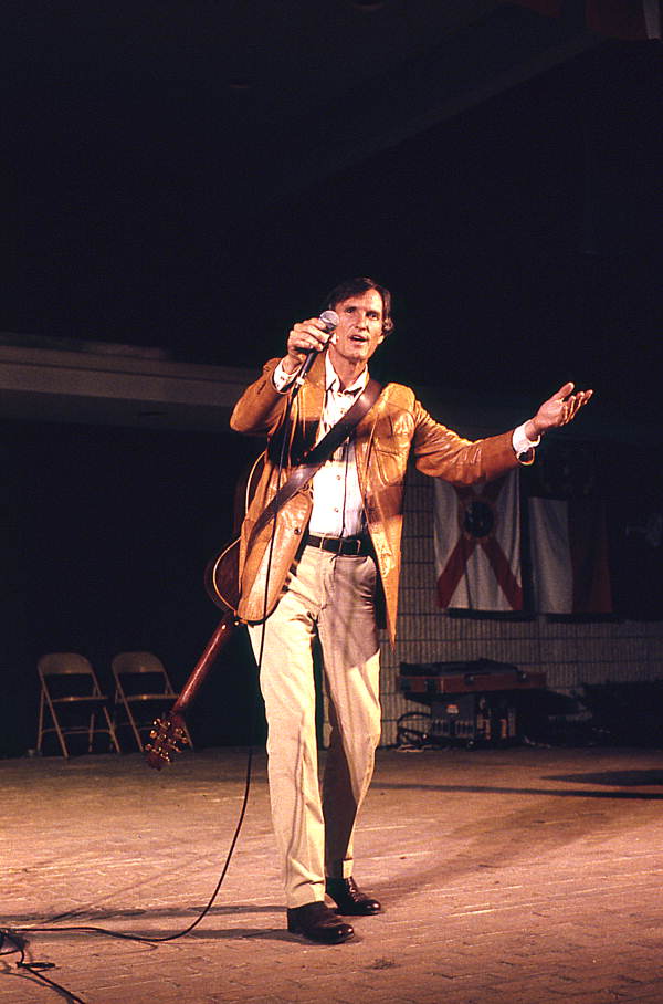 Gamble Rogers telling a story at the 1985 Florida Folk Festival - White Springs, Florida