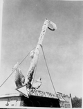 Anchor with sign pointing to McKee's sunken treasure museum - Plantation Key, Florida