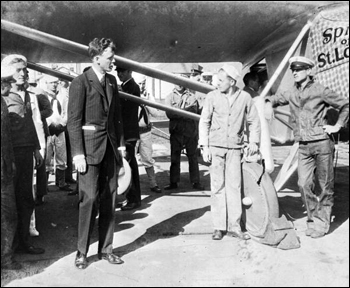 Charles Lindbergh with the "Spirit of St. Louis": Jacksonville, Florida (1927)