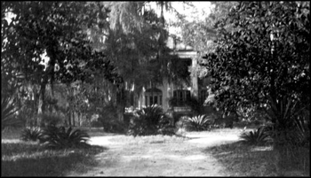 Roundabout driveway at The Grove (ca. 1927)