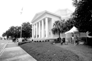 Attorneys leaving the Florida Supreme Court building during the 2000 presidential election vote dispute