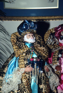 Christmas doll decorations by retired milliner Lottie Wojtkiewicz: Boynton Beach, Florida (1987)