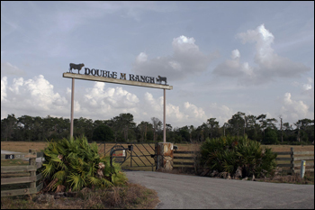 Double M. Ranch gates. Zolfo Springs, March 2007.