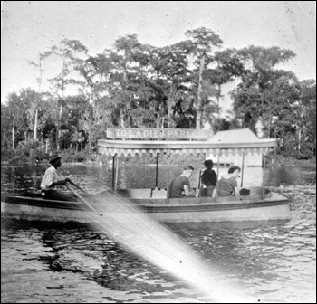 Tour by boat: Silver Springs, Florida picture (1914)