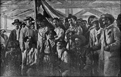 Cuban volunteers in the barracks (1898)