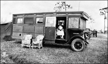 House car named Harriet at Tin Can Tourists convention: Arcadia (January 10, 1929)