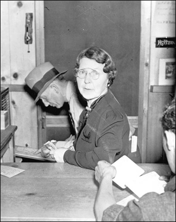 Fred and Violet Holtzman in the office of the Tampa Municipal Trailer Park (1939)