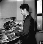 Charles Foster, artist with the WPA art project (ca. 1940)