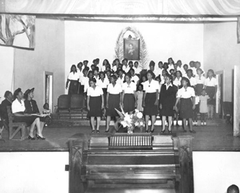 Girls’ chorus at Bethune-Cookman College (1940s)