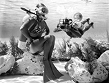 Diver and photographer at Cypress Gardens (1963)