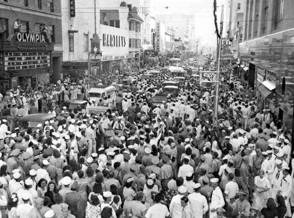 East Flagler Street in Miami 20 minutes after surrender.