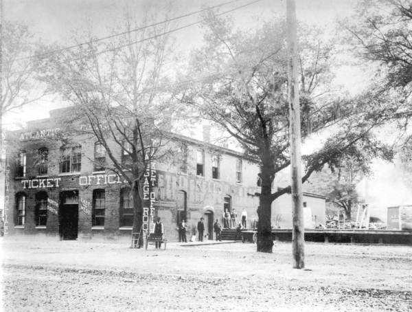 Atlantic Coast Line Railroad ticket office on North Main Street - Gainesville, Florida