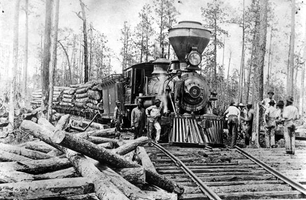 Bagdad Land & Lumber Company logging engine #3 derailed - Svea, Florida