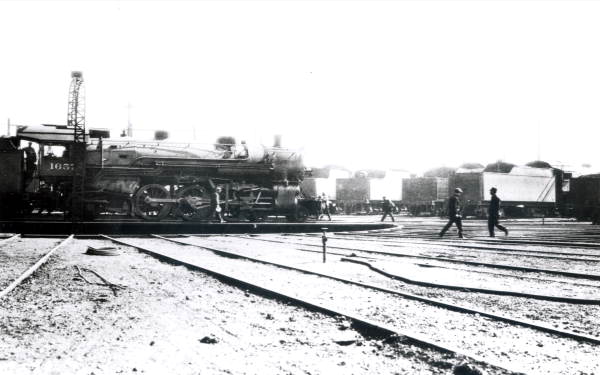 Atlantic Coast Line Railroad Company turntable by Moncrief Creek.