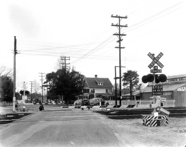 Atlantic Coast Line railroad crossing at St. John's.