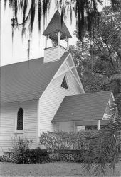 Altamonte Chapel at 825 East SR 436 in Altamonte Springs.