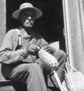 Basket maker Moses Pinder - Tarpon Springs, Florida