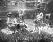 Photographer Bruce Mozert teaching underwater camera training school at Silver Springs.