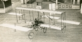 10 HP airplane made by Carl Bates in Chicago and unsuccessfully tested at Ormond-Daytona.