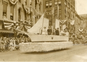 "Alabama" float in a Jacksonville parade.