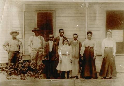 Shack Gardner and wife, Rose, along with several unidentified family members. 
